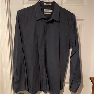 Medium men’s Calvin Klein causal dress shirt